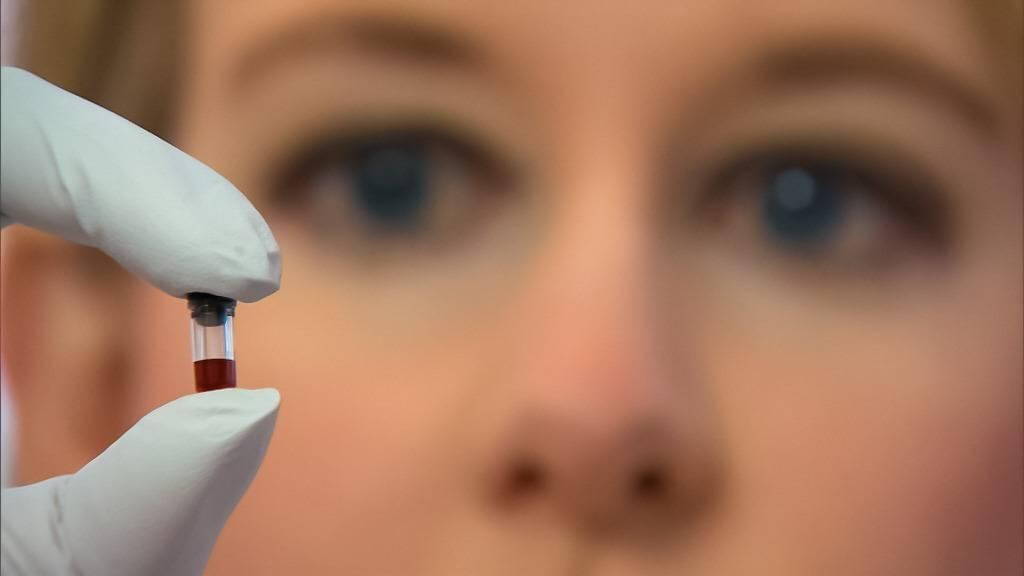 theranos-nanotainer_edited